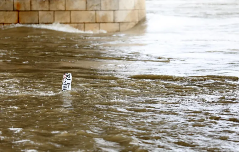 Sava je ba&scaron; jako nabujala, zbog straha od izlijevanja rijeke otkazane brojne radionice, koncerti, predavanja...