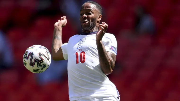 8. Raheem Sterling drži osmu poziciju s procijenjenim prihodima od 29.4 milijuna dolara.