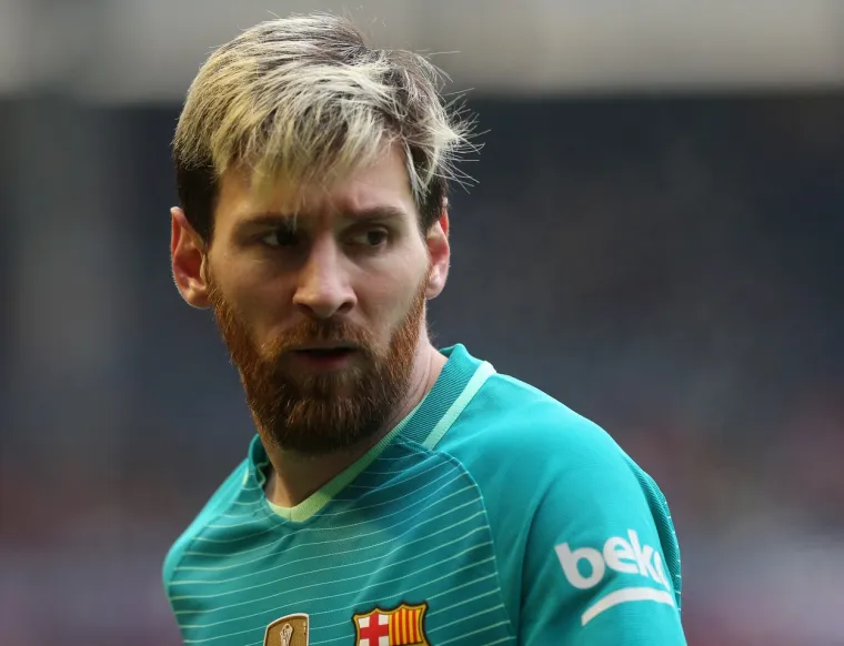 3. Messi se smjestio na treću poziciju s 110 milijuna dolara. Kod njega su prihodi ravnomjerno raspoređeni, a kolač od 48 milijuna dolazi od sponzora no od ove goleme cifre dosta toga ode i na plaćanje poreza.