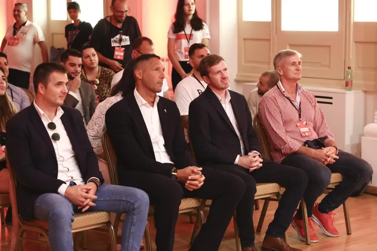 Pogledajte kako je izgledalo splitsko predstavljanje najpoznatijeg svjetskog trofeja