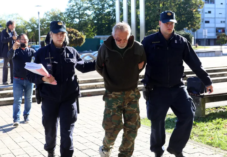 Ovo je ubojica iz Lemić Brda: Šutke i pognute glave uveden je u karlovačku palaču pravde