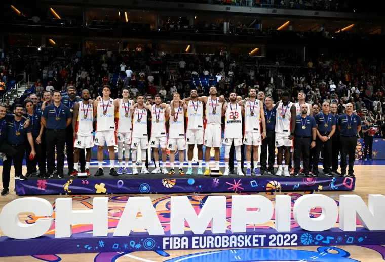 Dva nevjerojatna brata i jedna sasvim posebna družina iznenadili su mnoge: Pogledajte galeriju novih ko&scaron;arka&scaron;kih junaka Europe