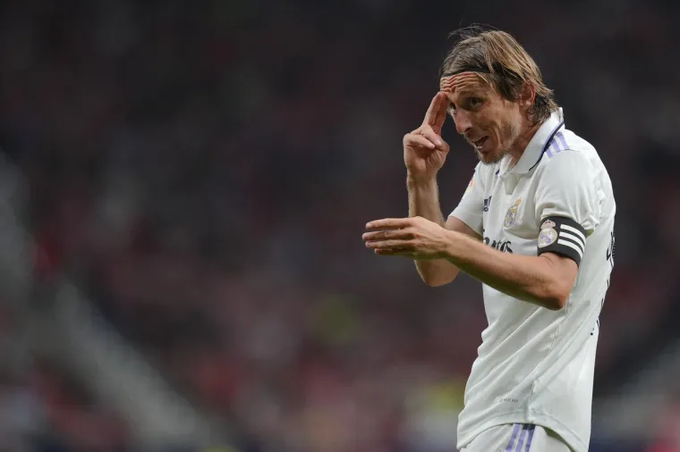 Internet gori zbog Luke Modrića: 'Čim ga hrane da sa 37 igra tako? Vladar nogometa, idol, maestro, kralj Europe...'