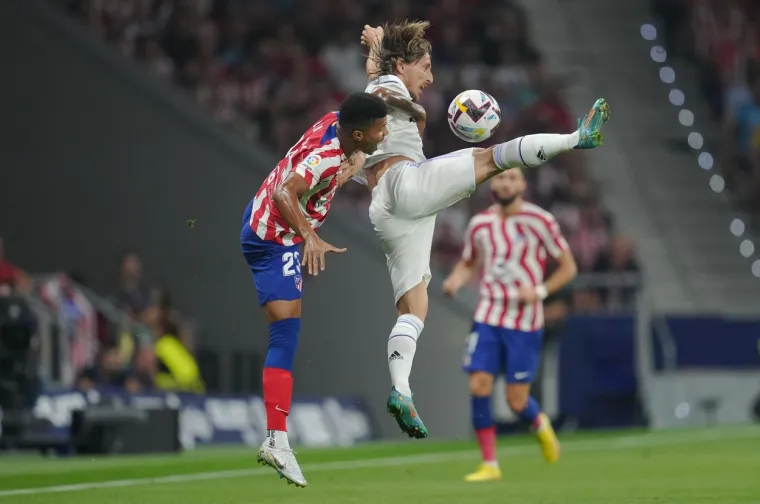 Internet gori zbog Luke Modrića: 'Čim ga hrane da sa 37 igra tako? Vladar nogometa, idol, maestro, kralj Europe...'