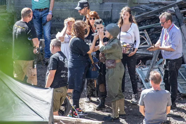 Kate Winslet u Dubrovniku slomila nogu! Objavljene fotografije glumice sa seta u Kuparima