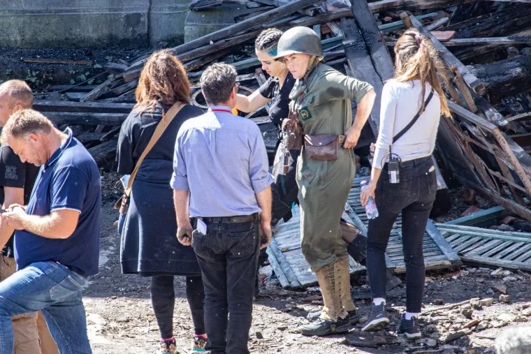 Kate Winslet u Dubrovniku slomila nogu! Objavljene fotografije glumice sa seta u Kuparima