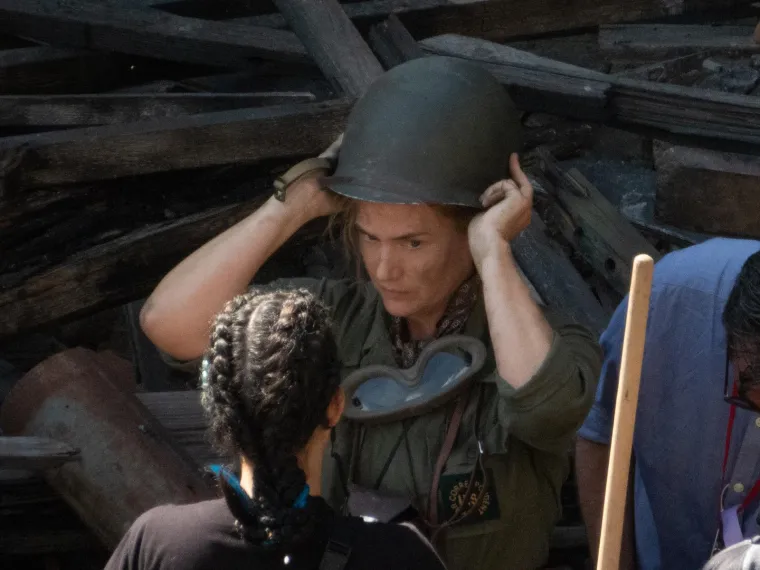 Kate Winslet u Dubrovniku slomila nogu! Objavljene fotografije glumice sa seta u Kuparima