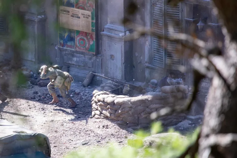 Kate Winslet u Dubrovniku slomila nogu! Objavljene fotografije glumice sa seta u Kuparima