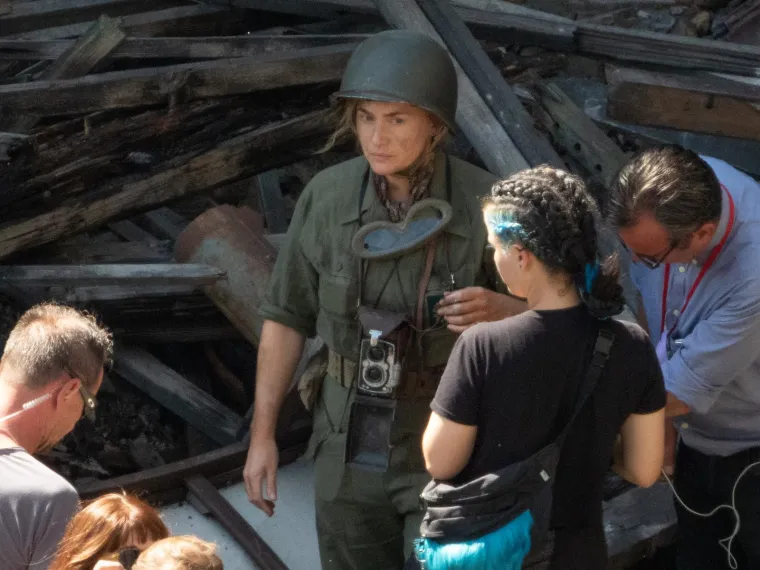 Kate Winslet u Dubrovniku slomila nogu! Objavljene fotografije glumice sa seta u Kuparima