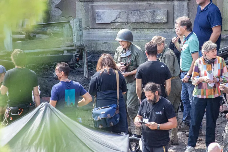 Kate Winslet u Dubrovniku slomila nogu! Objavljene fotografije glumice sa seta u Kuparima