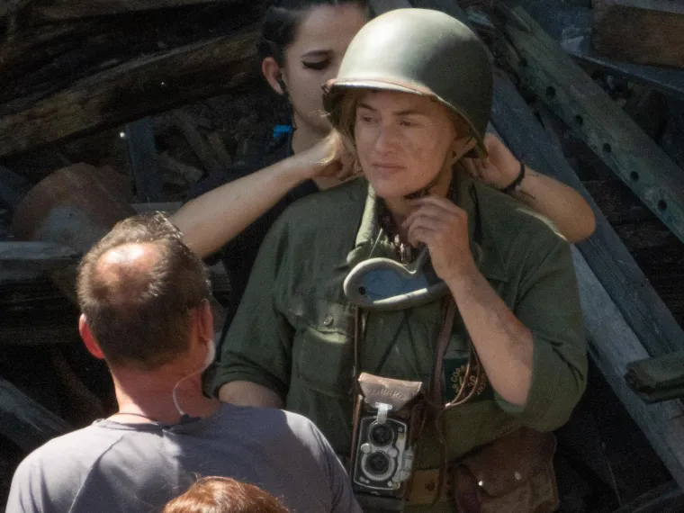 Kate Winslet u Dubrovniku slomila nogu! Objavljene fotografije glumice sa seta u Kuparima