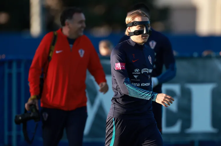 GALERIJA Vatreni odradili prvi trening uoči dvije važne utakmice Lige nacija: Sjajna atmosfera vlada na Maksimiru