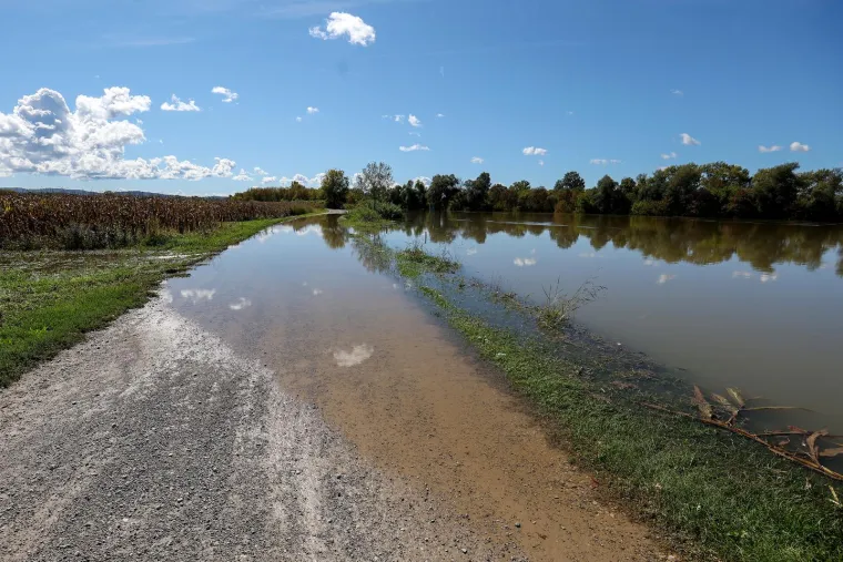 Kupa se izlila iz korita, ove fotografije svjedoče zastra&scaron;ujućoj moći prirode