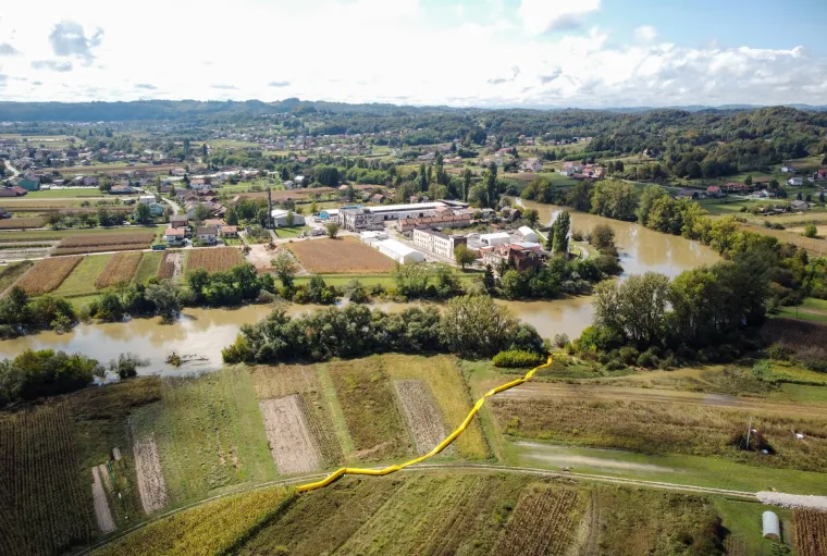 Povlači se voda iz potopljenog karlovačkog naselja: Ovako danas izgledaju Brodarci