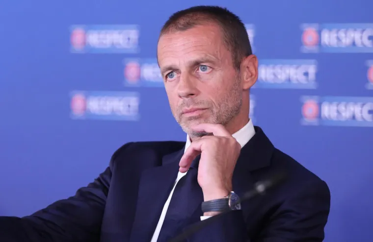 Čeferin gleda i ne vjeruje: 'Hvar je prekrasan, ali Maksimir vam je sramotan, pogotovo sad. Čudo kakve rezultate imate s takvim stadionom'