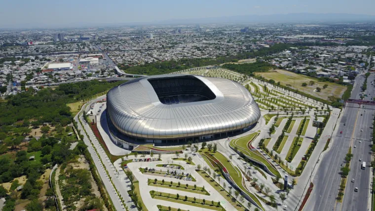 Priča iza stadiona koji je oduševio svijet: Čelični div krije veliku kontroverzu i impresionira pogledom