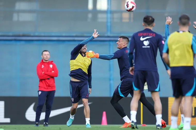 Vatreni održali posljednji trening prije utakmice s Danskom: Majer trenirao s posebnom maskom, atmosfera izgleda odlično