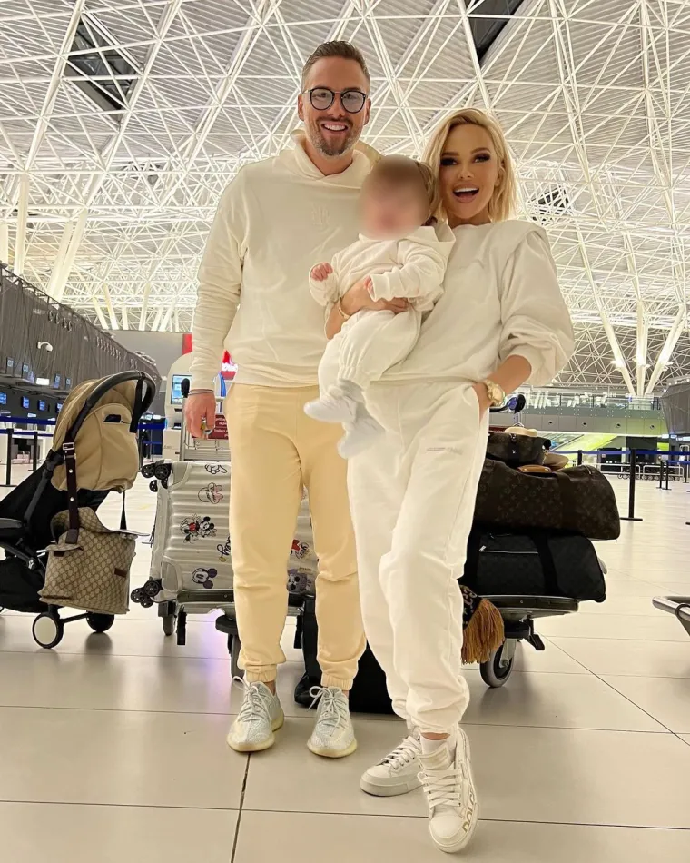 Ubrzan način života ostavio je traga i na Majin ljubavni život. Nakon nekoliko propalih veza, shvatila je da joj je najbolje biti sama: "Jako sam izbirljiva i zato sam sve te silne godine prije Nenada bila sama. Znala sam &scaron;to želim i sad sam to prona&scaron;la. Nenad me privukao i zato &scaron;to je vrlo slobodan u izražavanju emocija. Neki ljudi igraju igrice i ne žele otvoriti karte, a on je vrlo topao i odmah mi je rekao &scaron;to osjeća. Pritom je ostvaren na svim poljima pa ne mora glumatat", rekla je nedugo nakon &scaron;to je javnost doznala za njenu vezu s direktorom luskuznog &scaron;ibenskog hotela, Nenadom Tatarinovim, s kojim se vjenčala i dobila sina Blooma.