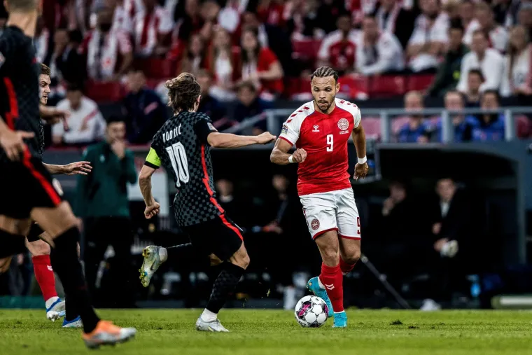 Prisjetite se posljednjeg susreta Hrvatske i Danske: Pašalić utišao Parken i bacio Dance na koljena