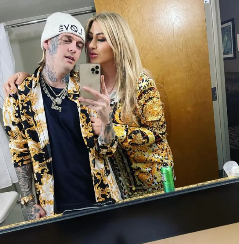 Melanie je prošlog ožujka istaknula kako su se u veljači ozbiljno posvađali i da je to bila svađa koje je brzo prerasla u nasilje. 