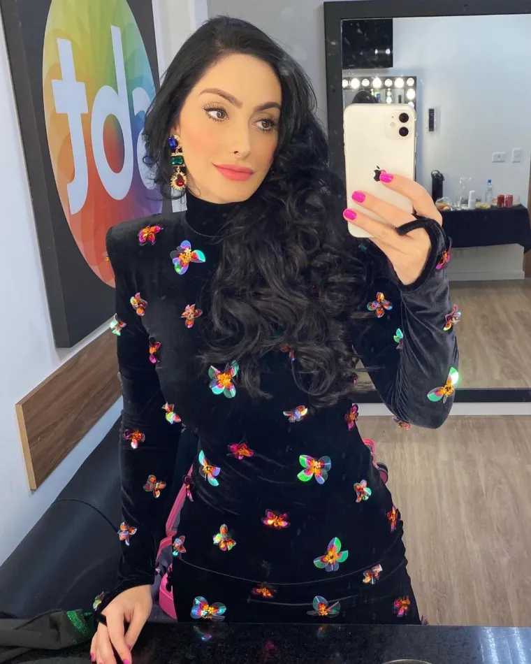 Obećala je da ćemo je vidjeti potpuno golu ako je nogometa&scaron;i ispune srećom, kladionice kažu da su &scaron;anse za to velike