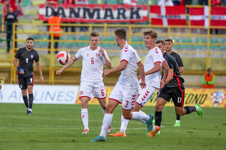 Hrvatska U-21 istim rezultatom kao i A reprezentacija srušila Dansku, Dalić i Kustić gledali našu sjajnu nogometnu budućnost na djelu