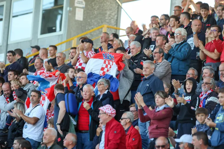 Hrvatska U-21 istim rezultatom kao i A reprezentacija srušila Dansku, Dalić i Kustić gledali našu sjajnu nogometnu budućnost na djelu