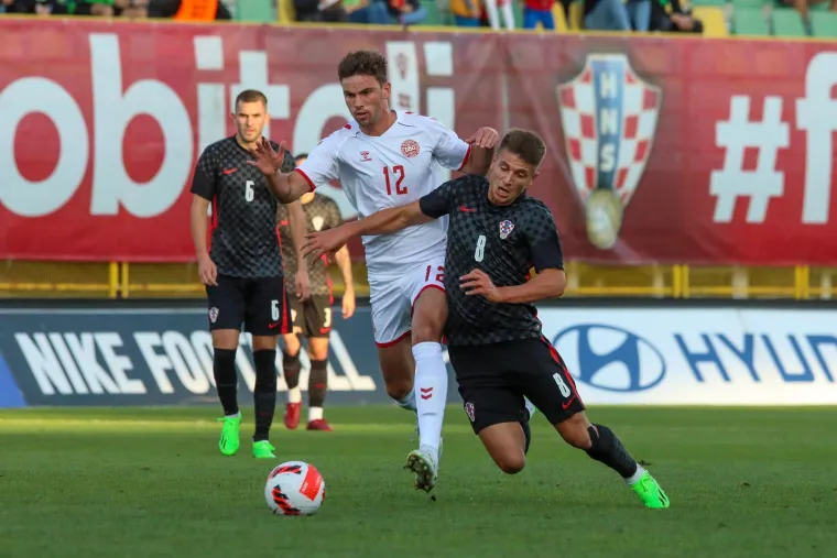 Hrvatska U-21 istim rezultatom kao i A reprezentacija srušila Dansku, Dalić i Kustić gledali našu sjajnu nogometnu budućnost na djelu