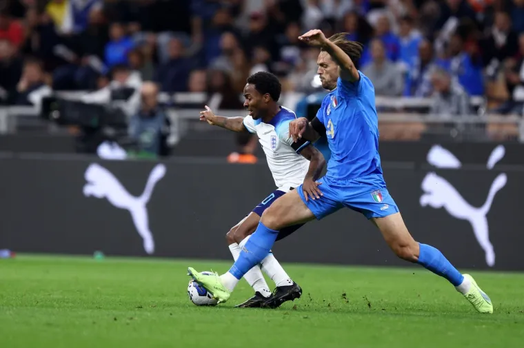 'Tri lava' zavr&scaron;ila plava: Italija bacila u očaj Engleze i &scaron;utnula ih u niži razred Lige nacija: The Sun sprda 'Gordi Albion'; 'Prijeti nam horor'