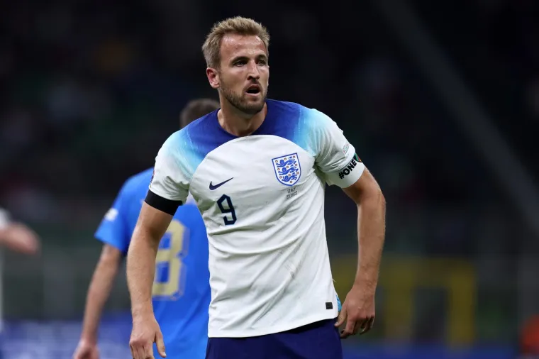 'Tri lava' zavr&scaron;ila plava: Italija bacila u očaj Engleze i &scaron;utnula ih u niži razred Lige nacija: The Sun sprda 'Gordi Albion'; 'Prijeti nam horor'