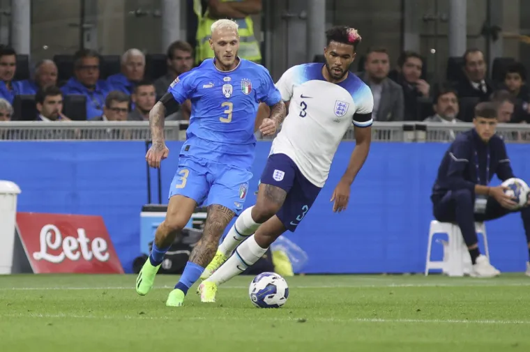 'Tri lava' zavr&scaron;ila plava: Italija bacila u očaj Engleze i &scaron;utnula ih u niži razred Lige nacija: The Sun sprda 'Gordi Albion'; 'Prijeti nam horor'