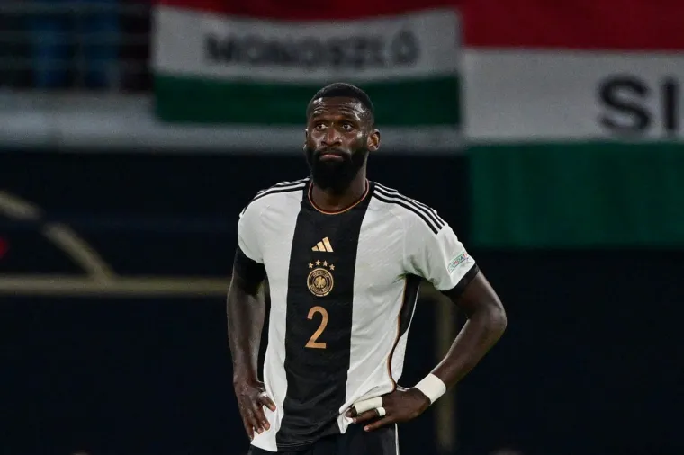 'Tri lava' zavr&scaron;ila plava: Italija bacila u očaj Engleze i &scaron;utnula ih u niži razred Lige nacija: The Sun sprda 'Gordi Albion'; 'Prijeti nam horor'