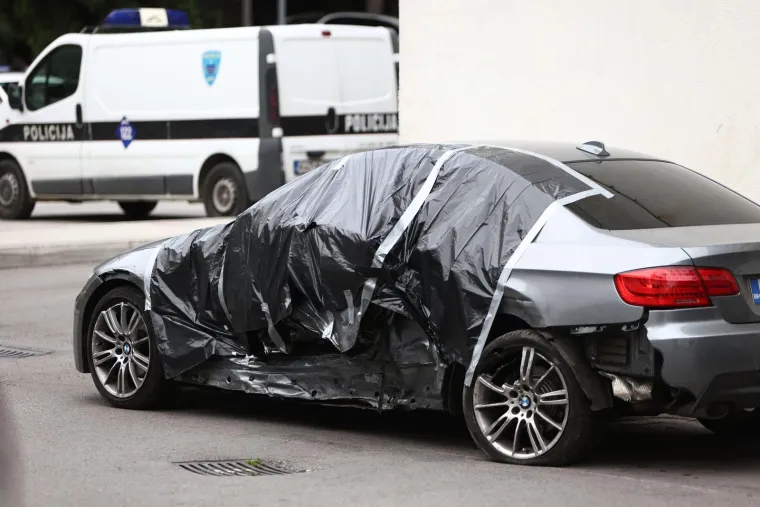 Ovo su ostaci automobila iz stravične nesreće u kojoj je poginula cijela obitelj te vozač BMW-a
