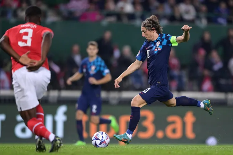 Modrić je briljantno zabio i emotivno slavio, tribine su se zapalile, a hrvatski navijači eruptirali na Prateru