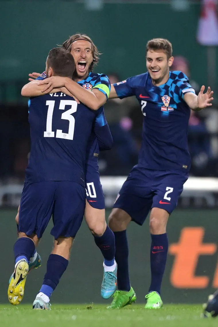 Modrić je briljantno zabio i emotivno slavio, tribine su se zapalile, a hrvatski navijači eruptirali na Prateru