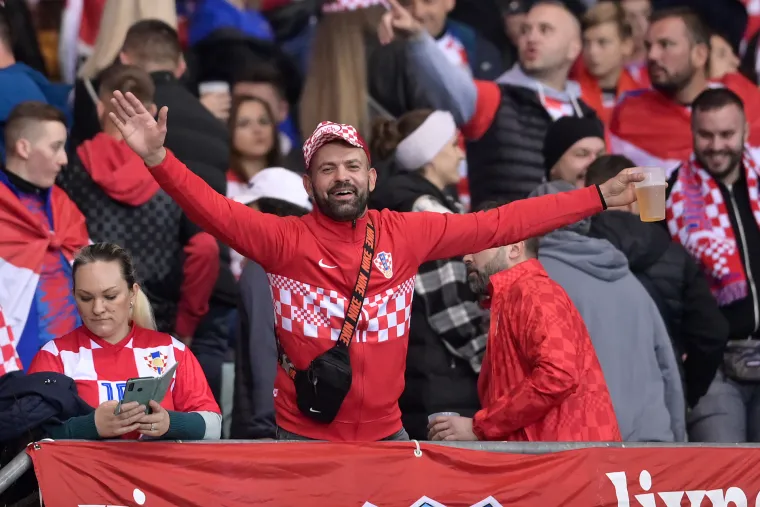 Noć u kojoj je pao Beč: Više od 20 tisuća navijača je bodrilo Vatrene na putu prema povijesnom uspjehu