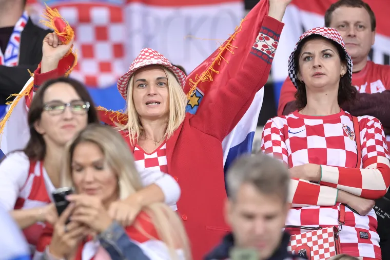 Noć u kojoj je pao Beč: Vi&scaron;e od 20 tisuća navijača je bodrilo Vatrene na putu prema povijesnom uspjehu