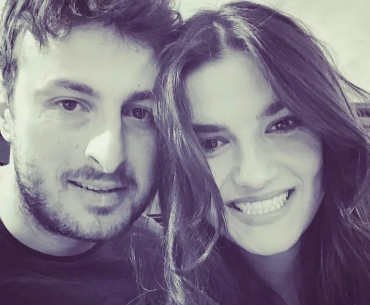 Dana 14.05.2020 godine dobili su sinčića Šimu, a tada je Domagoj objavio fotografiju na kojoj sina drži za ručicu, jednako kao i prije nekoliko dana. Samo što je na potonjoj malenog Juru za ručicu držao stariji brat Šime. 