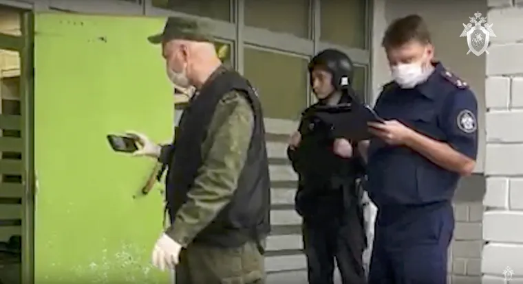 Objavljene fotografije iz ruske škole u koju je upao naoružani napadač: Pogledajte koliko je streljiva ponio