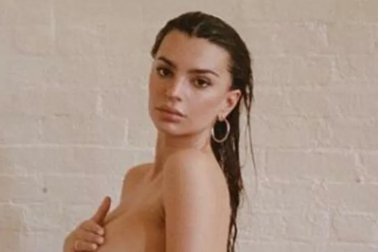Emily Ratajkowski