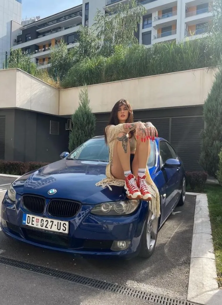 &quot;Htjela bih se baviti nečime što volim i od čega mogu zarađivati. Nemam neki određeni cilj u smislu da ću biti doktor, zubar ili tako nešto&quot;, rekla je Una za medije.