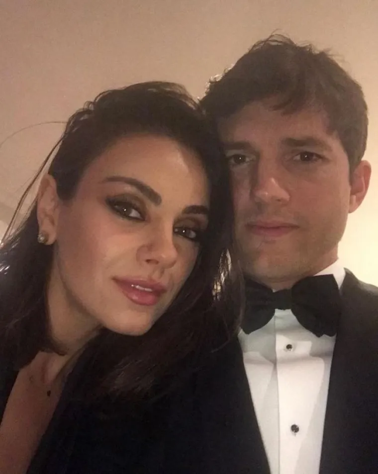 Ashton Kutcher je trenutno u braku s glumicom Milom Kunis. Vjenčali su se 2015. godine, a zajedno imaju dvoje djece kćer Wyatt Isabelle i sina Dimitrija Portwooda.