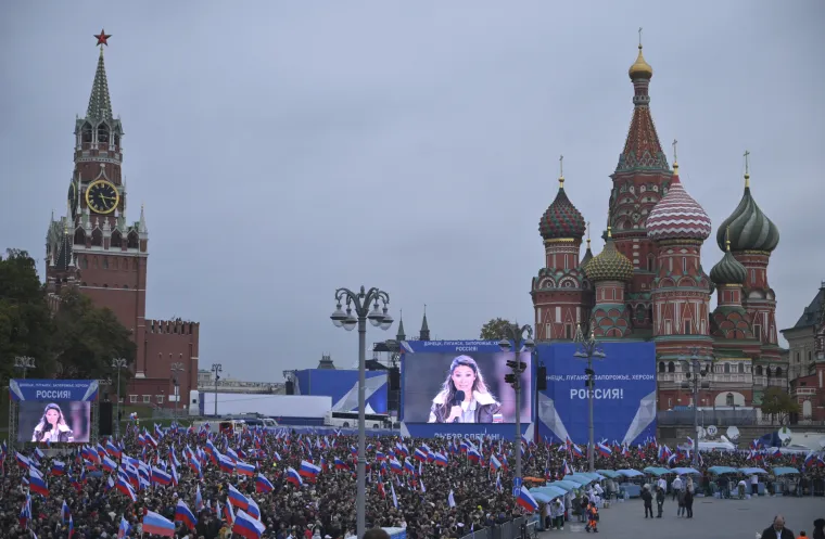 Ludnica i euforija u Moskvi. Tisuće prista&scaron;a iza&scaron;lo na ulice u znak podr&scaron;ke pripajanja dijelova Ukrajine