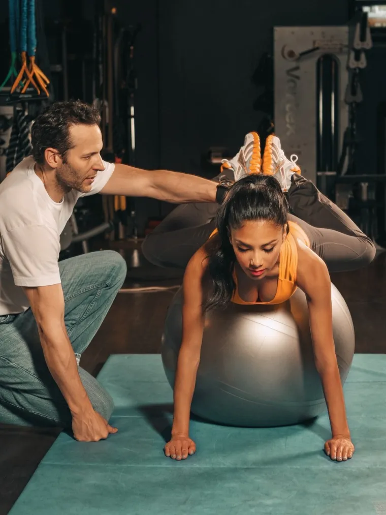 Nitko na nju ne može ostati ravnodu&scaron;an, a posebno sporta&scaron;i: Ova 44-godi&scaron;njakinja slavu je stekla i vezama s poznatima