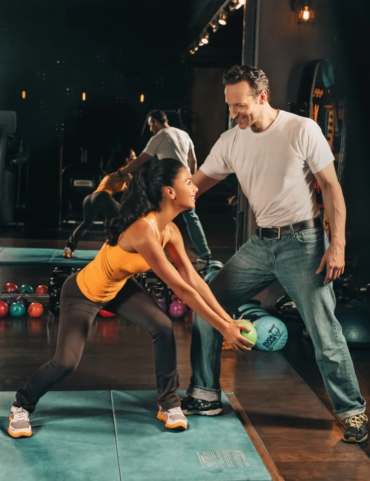 Nitko na nju ne može ostati ravnodu&scaron;an, a posebno sporta&scaron;i: Ova 44-godi&scaron;njakinja slavu je stekla i vezama s poznatima