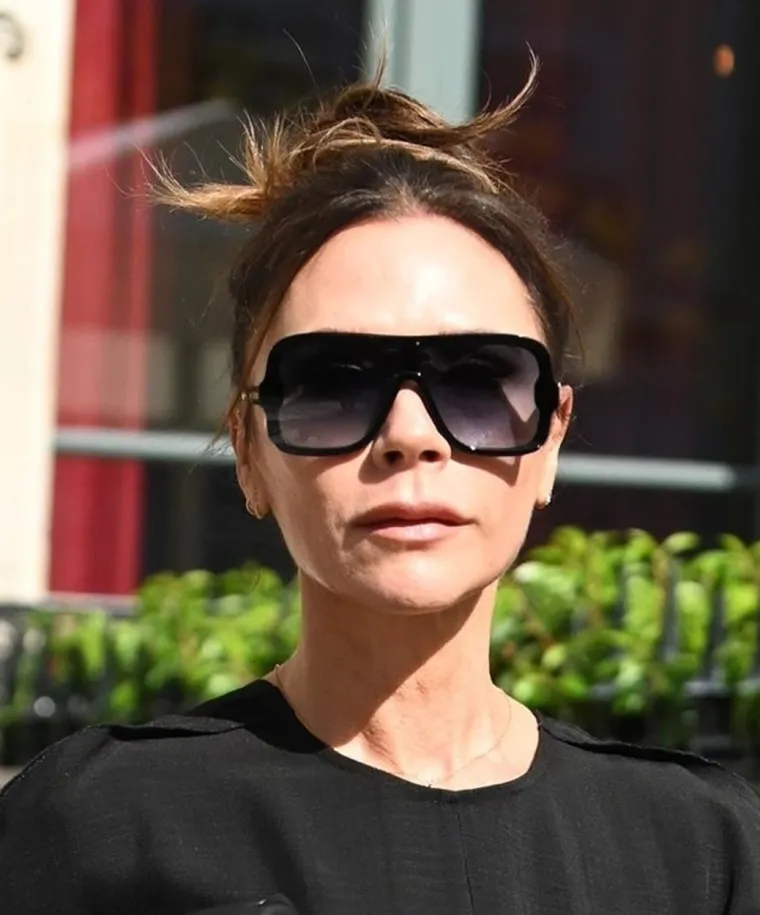 Rihanna, Dua Lipa i Victoria Beckham isfurale crninu najbolje što su mogle, ali izazovna Mila Kunis prešišala ih je sve