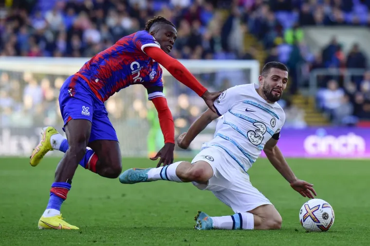 Liverpool nastavio s lo&scaron;im igrama, dotukao ih opaki Belgijac: Chelsea ulovio bodove u 90. 'bombom' s 20 metara