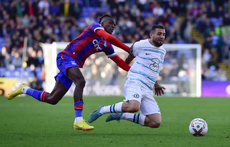 Liverpool nastavio s lo&scaron;im igrama, dotukao ih opaki Belgijac: Chelsea ulovio bodove u 90. 'bombom' s 20 metara