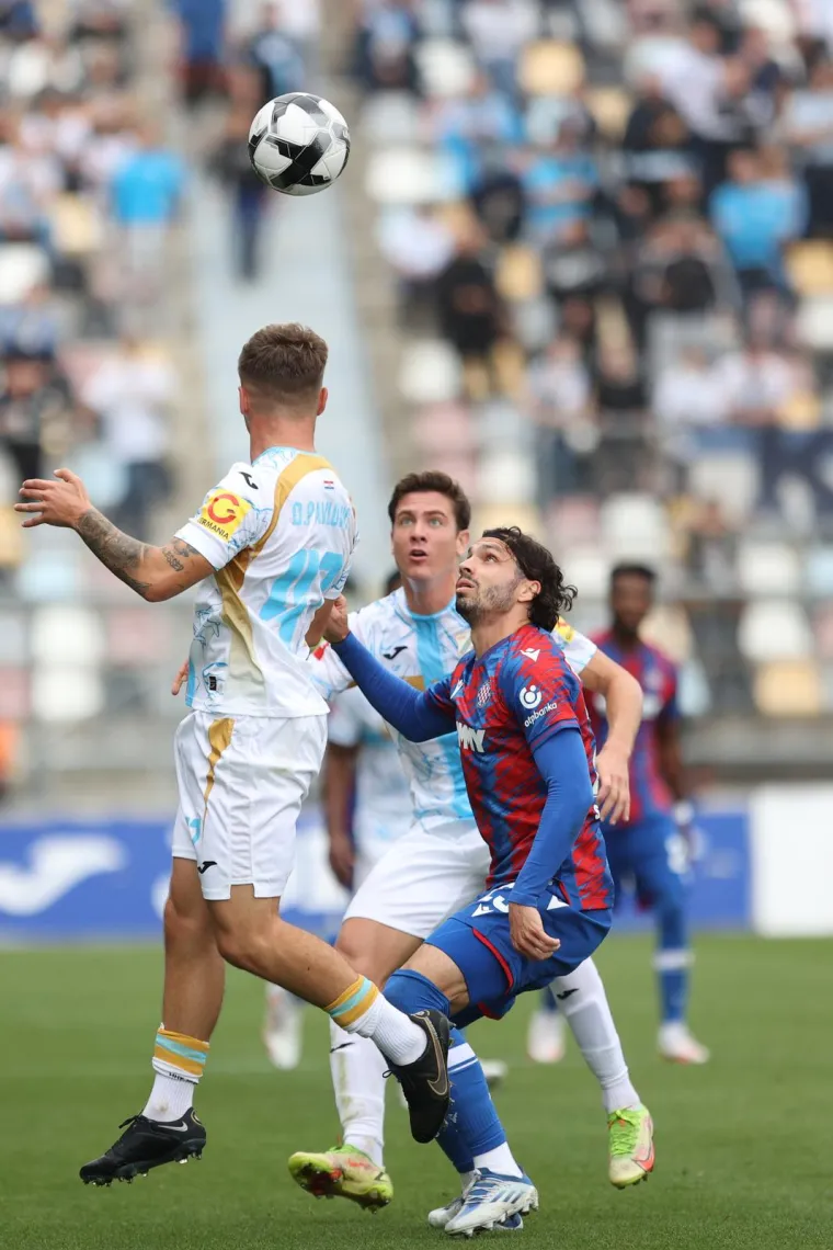 Bitka na Rujevici, frcalo je na sve strane