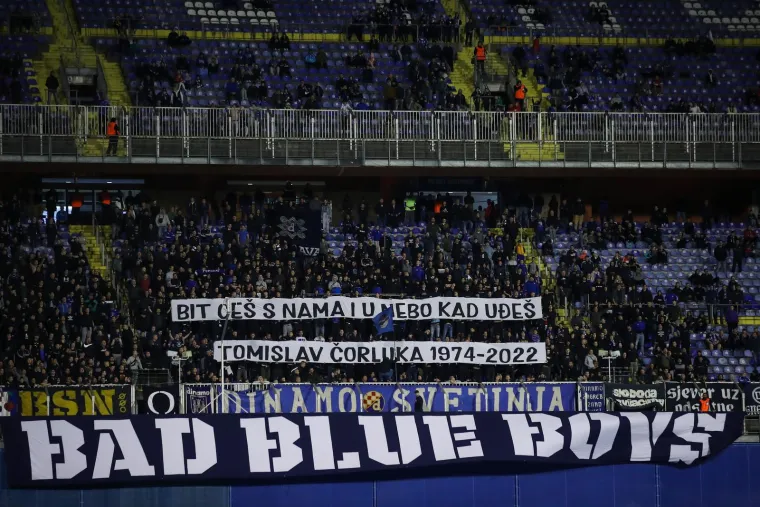 Navijačka galerija HNL-a: Kolo obilježio žestoki Jadranski derbi, BBB-i izvjesili dirljivu poruku